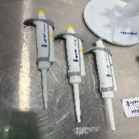 Eppendorf Research Plus x6 Pipettes image 0